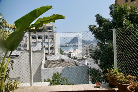 Sala vista  de casa de condomínio à venda com 3 quartos, 259m² em Lagoa, Rio de Janeiro