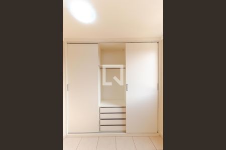 Apartamento para alugar com 50m², 2 quartos e 1 vagaSuíte - Armário