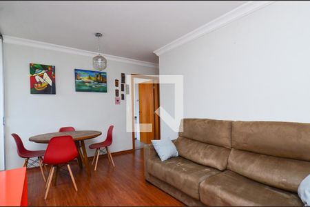 Sala de estar de apartamento para alugar com 2 quartos, 60m² em Renascença, Belo Horizonte