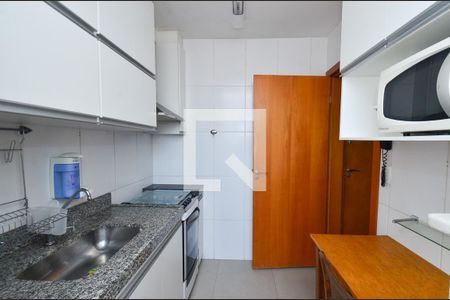 Apartamento para alugar com 60m², 2 quartos e 2 vagas Apartamento para alugar com 60m², 2 quartos e 2 vagasCozinha