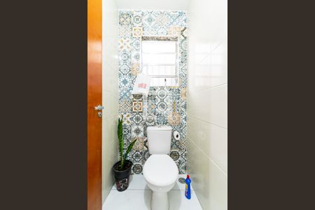 Casa à venda com 175m², 5 quartos e 2 vagas Casa à venda com 175m², 5 quartos e 2 vagasLavabo