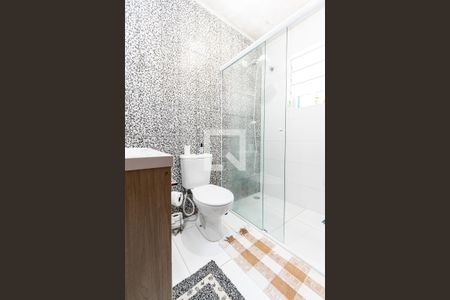 Casa à venda com 175m², 5 quartos e 2 vagas Casa à venda com 175m², 5 quartos e 2 vagasBanheiro