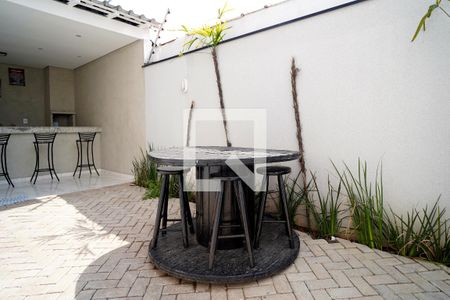 Apartamento para alugar com 55m², 2 quartos e 1 vagaÁrea comum