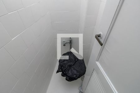 Apartamento à venda com 114m², 3 quartos e 1 vaga Apartamento à venda com 114m², 3 quartos e 1 vagaBanheiro de Serviço