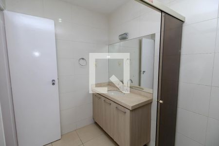 Apartamento à venda com 114m², 3 quartos e 1 vaga Apartamento à venda com 114m², 3 quartos e 1 vagaBanheiro Social