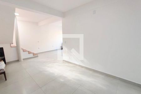 Sala de TV de casa para alugar com 3 quartos, 80m² em Jardim Samambaia, Campinas