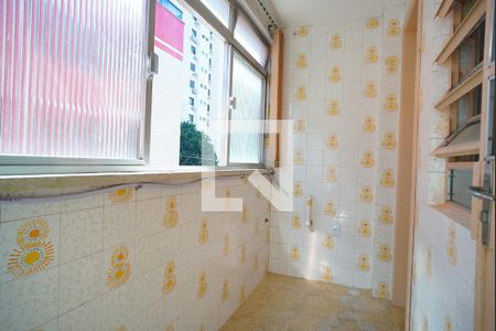 Apartamento à venda com 66m², 2 quartos e 1 vagaÁrea de Serviço