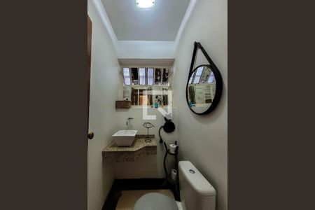 Lavabo de casa para alugar com 4 quartos, 350m² em Vila Mariana, São Paulo