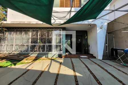 Casa à venda com 350m², 4 quartos e 4 vagasGaragem