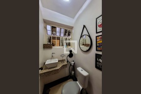 Lavabo de casa para alugar com 4 quartos, 350m² em Vila Mariana, São Paulo