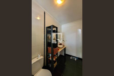 Casa à venda com 350m², 4 quartos e 4 vagasBanheiro Suíte 1