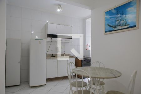 Cozinha de kitnet/studio para alugar com 1 quarto, 32m² em Boqueirão, Santos