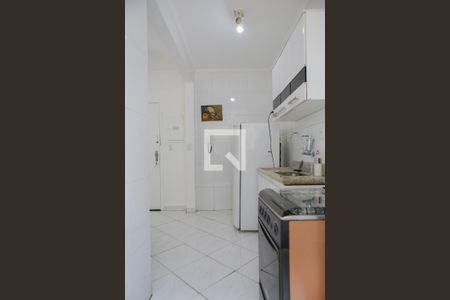 Cozinha de kitnet/studio para alugar com 1 quarto, 32m² em Boqueirão, Santos