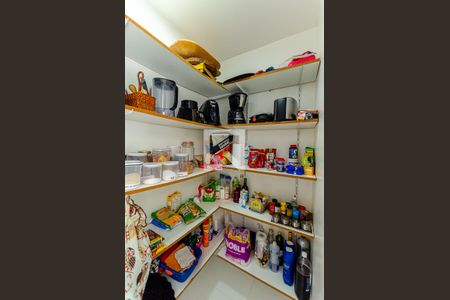 Casa à venda com 414m², 4 quartos e 2 vagas