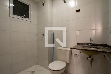 Apartamento para alugar com 60m², 2 quartos e 1 vaga Apartamento para alugar com 60m², 2 quartos e 1 vagaBanheiro Corredor