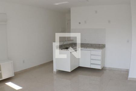 Sala/Cozinha de kitnet/studio à venda com 1 quarto, 40m² em Taquara, Rio de Janeiro