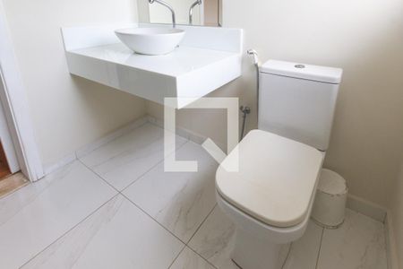 Casa de condomínio para alugar com 590m², 6 quartos e 6 vagas Casa de condomínio para alugar com 590m², 6 quartos e 6 vagasDetalhe banheiro suíte 2