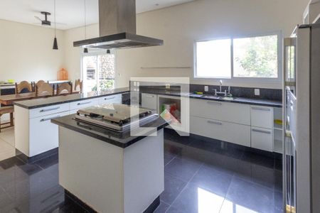 Casa de condomínio para alugar com 590m², 6 quartos e 6 vagas Casa de condomínio para alugar com 590m², 6 quartos e 6 vagasCozinha - Armários