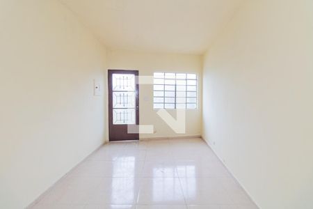Sala de casa para alugar com 2 quartos, 70m² em Parque Casa de Pedra, São Paulo
