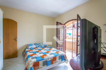 Quarto 1 - Suíte de casa à venda com 3 quartos, 260m² em Condomínio Maracanã, Santo André