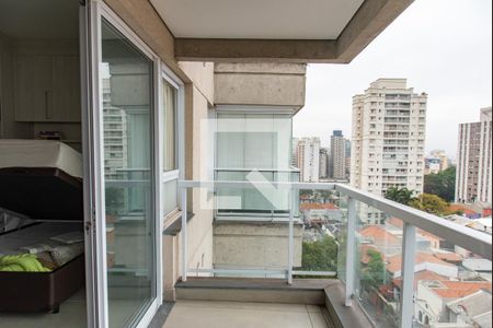 Apartamento à venda com 35m², 1 quarto e 1 vaga Apartamento à venda com 35m², 1 quarto e 1 vagaVaranda