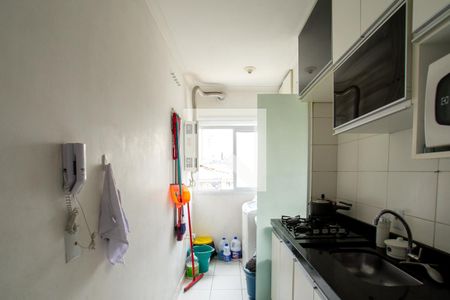 Cozinha e Área de Serviço de apartamento à venda com 2 quartos, 52m² em Jardim Flor da Montanha, Guarulhos