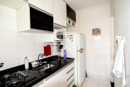 Cozinha de apartamento à venda com 2 quartos, 52m² em Jardim Flor da Montanha, Guarulhos