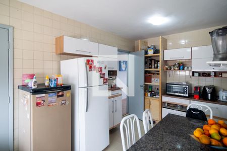 Apartamento à venda com 120m², 3 quartos e 2 vagasCozinha