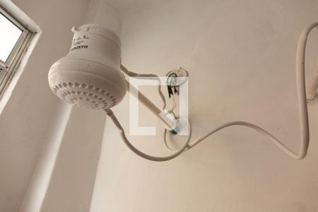 Banheiro de apartamento para alugar com 1 quarto, 43m² em Floresta, Porto Alegre