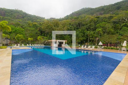 Apartamento à venda com 64m², 3 quartos e 1 vaga Apartamento à venda com 64m², 3 quartos e 1 vagaPiscina