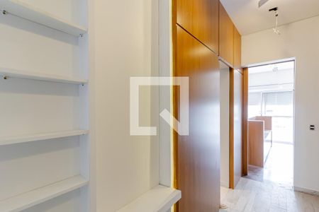 Casa à venda com 650m², 4 quartos e 4 vagasCloset da Suíte 1