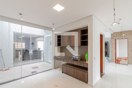 Casa à venda com 650m², 4 quartos e 4 vagasEscritório