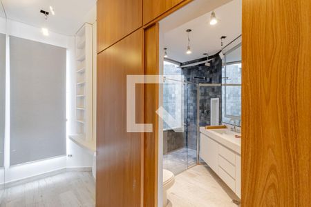 Casa à venda com 650m², 4 quartos e 4 vagasCloset da Suíte 1