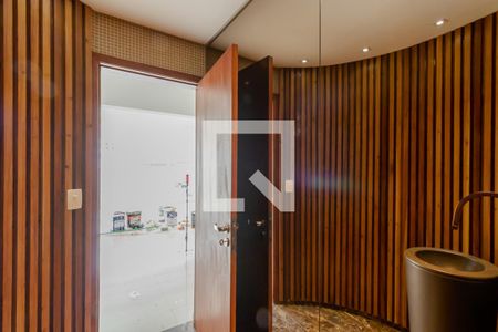 Casa à venda com 650m², 4 quartos e 4 vagasLavabo