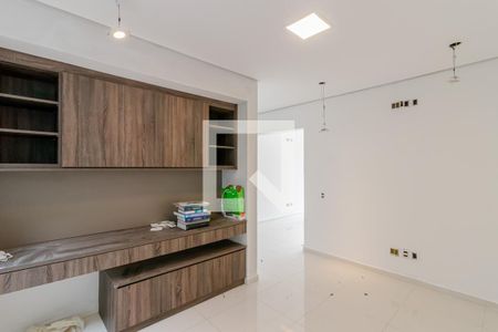 Casa à venda com 650m², 4 quartos e 4 vagasEscritório