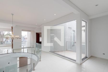 Casa à venda com 650m², 4 quartos e 4 vagasCorredor