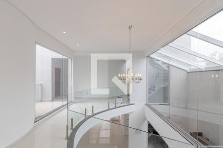 Casa à venda com 650m², 4 quartos e 4 vagasCorredor