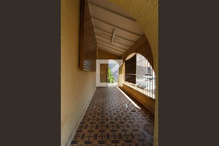 Casa à venda com 170m², 3 quartos e 4 vagasVaranda 