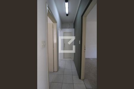 Casa à venda com 170m², 3 quartos e 4 vagasCorredor 1