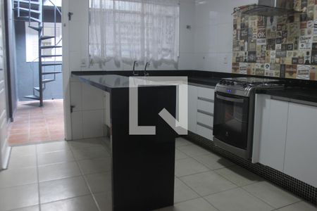 Casa para alugar com 120m², 2 quartos e 1 vagaCozinha