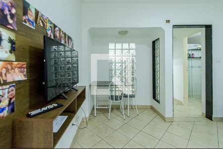 Studio à venda com 49m², 1 quarto e 1 vaga Studio à venda com 49m², 1 quarto e 1 vagaSala