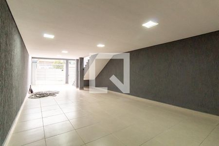 Casa para alugar com 188m², 3 quartos e 4 vagas Casa para alugar com 188m², 3 quartos e 4 vagasGaragem