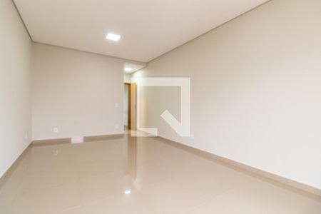 Casa para alugar com 188m², 3 quartos e 4 vagas Casa para alugar com 188m², 3 quartos e 4 vagasSuíte
