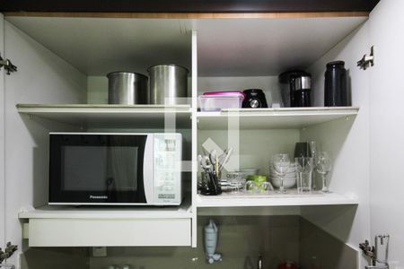 Cozinha de kitnet/studio para alugar com 1 quarto, 30m² em Indianópolis, São Paulo