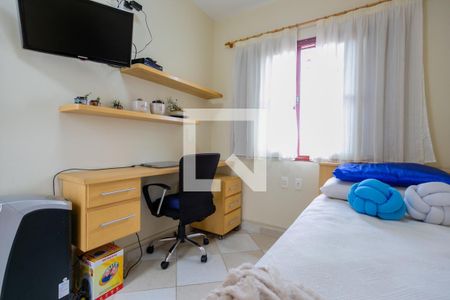 Casa de condomínio à venda com 122m², 3 quartos e 3 vagasQuarto 1