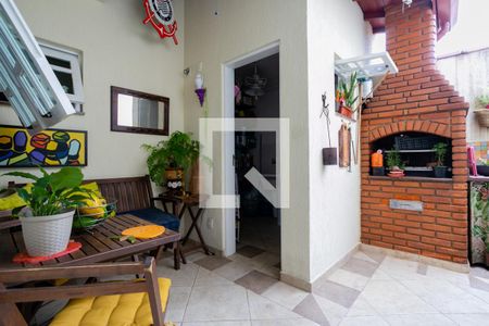 Casa de condomínio à venda com 122m², 3 quartos e 3 vagasQuintal e churrasqueira