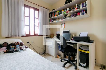 Casa de condomínio à venda com 122m², 3 quartos e 3 vagasQuarto 2