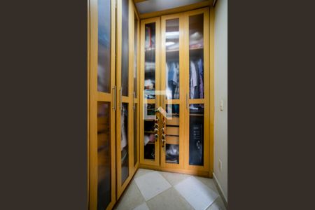 Casa de condomínio à venda com 122m², 3 quartos e 3 vagasCloset da suíte