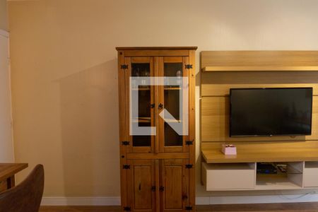 Sala de apartamento para alugar com 1 quarto, 48m² em Vila Ipiranga, Porto Alegre