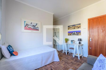 Sala/Quarto de kitnet/studio para alugar com 1 quarto, 27m² em Cidade Baixa, Porto Alegre